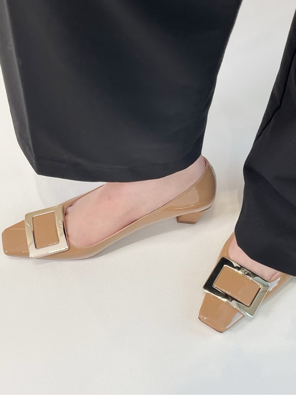 Roger Vivier belle vivier 45mm patent leather pumps in Daino